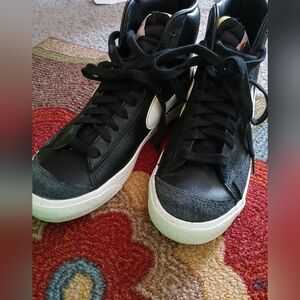 Nike Blazer Mid '77 Vintage Men's Shoes 8.5 Wmns 10